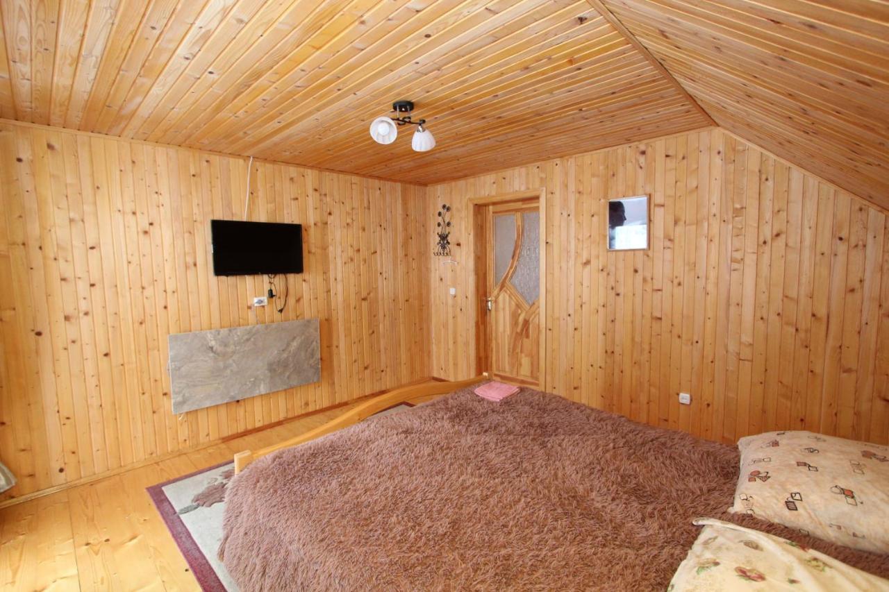 Багрівчанка Apartamento Yaremche Exterior foto