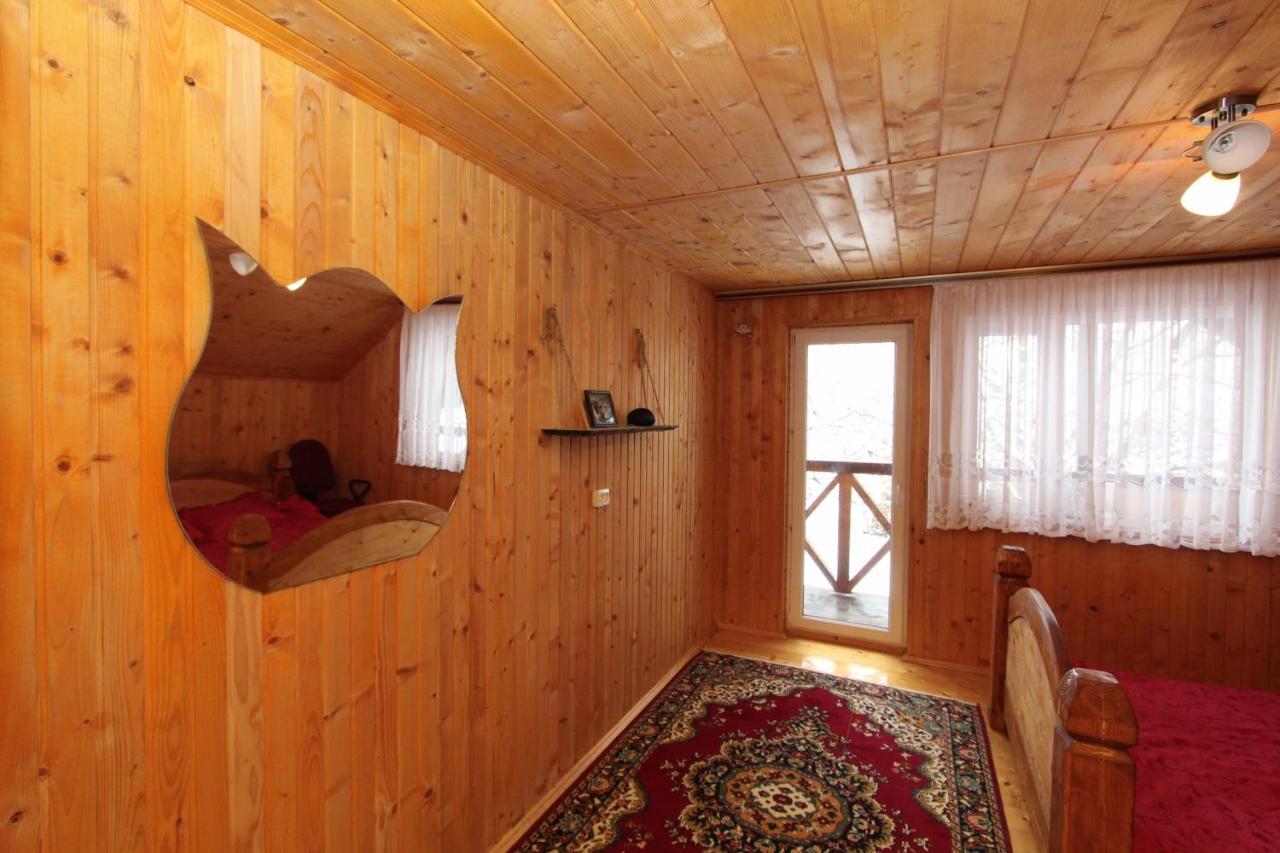 Багрівчанка Apartamento Yaremche Exterior foto